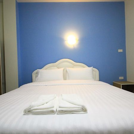 Orapan Place Lampang Bagian luar foto