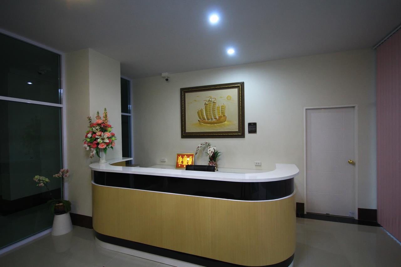 Orapan Place Lampang Bagian luar foto