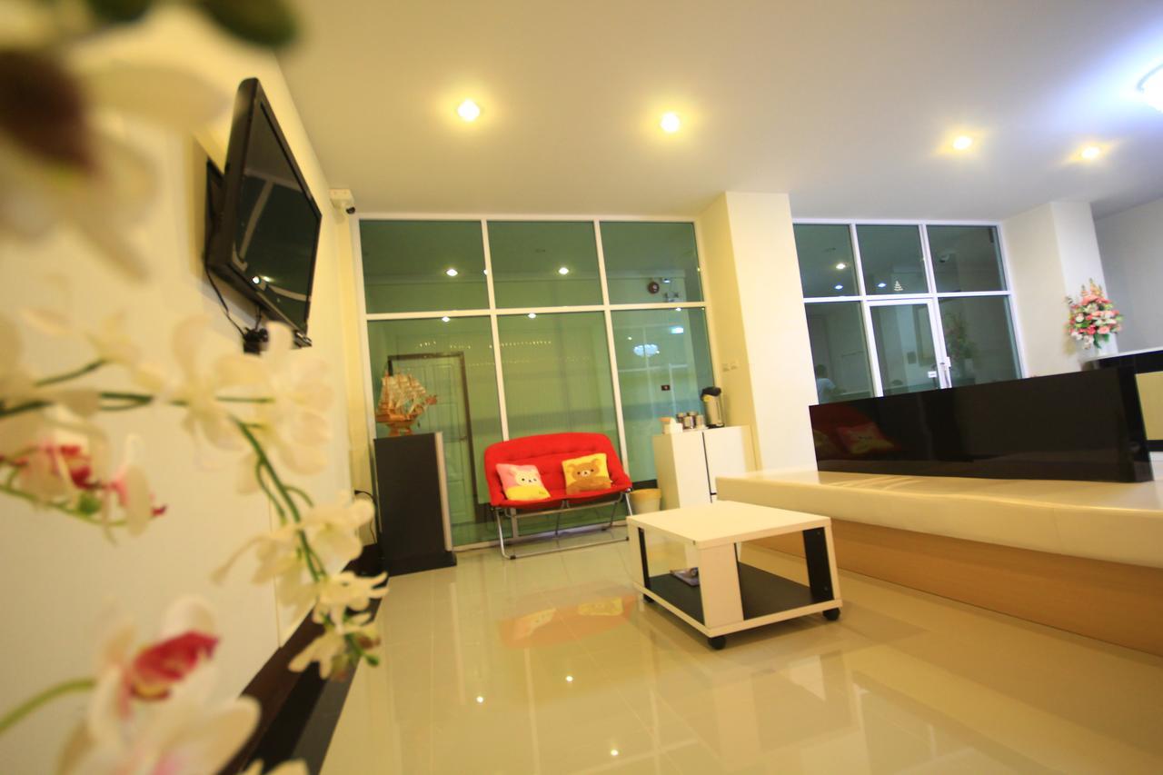 Orapan Place Lampang Bagian luar foto