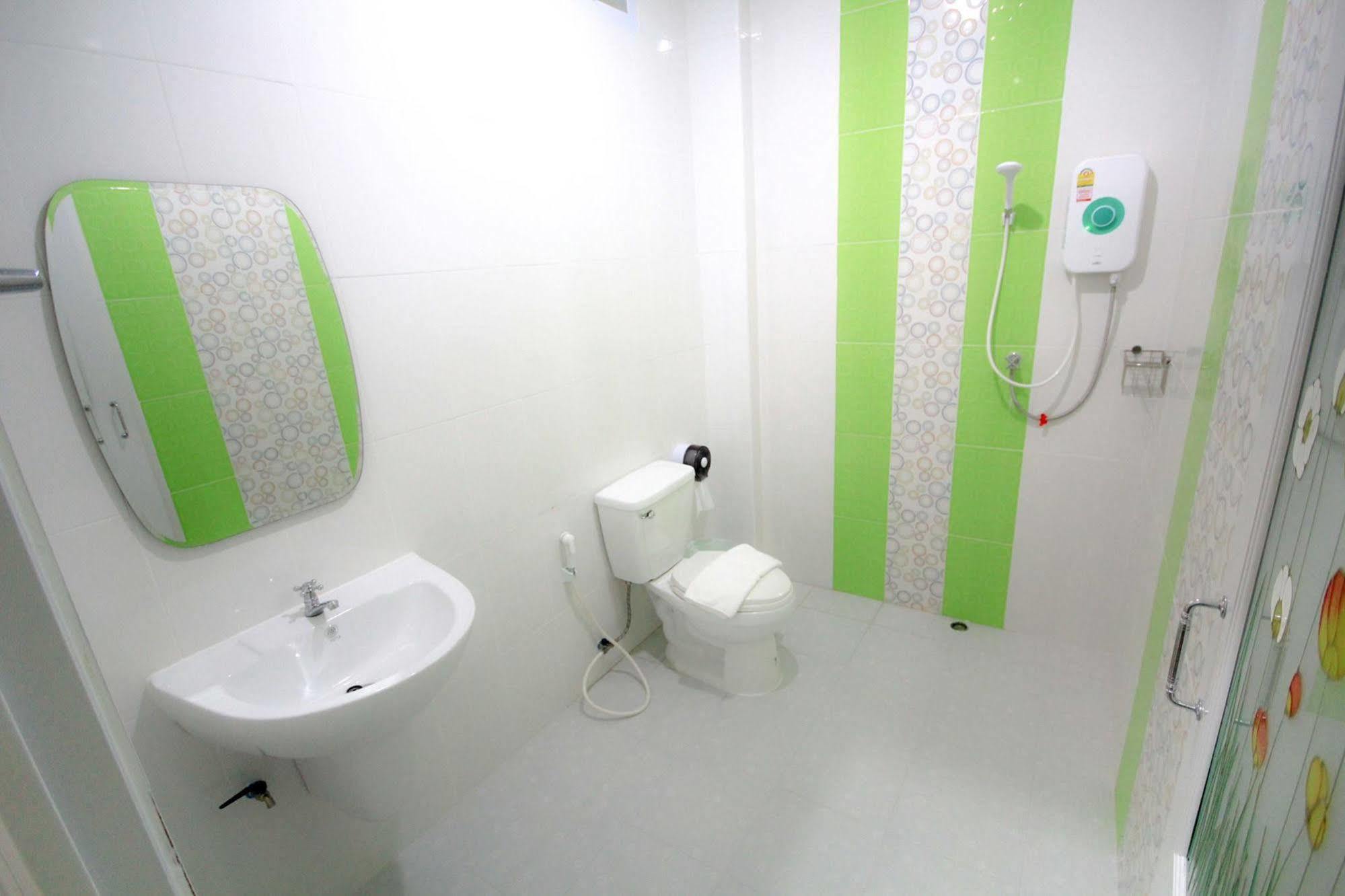 Orapan Place Lampang Bagian luar foto