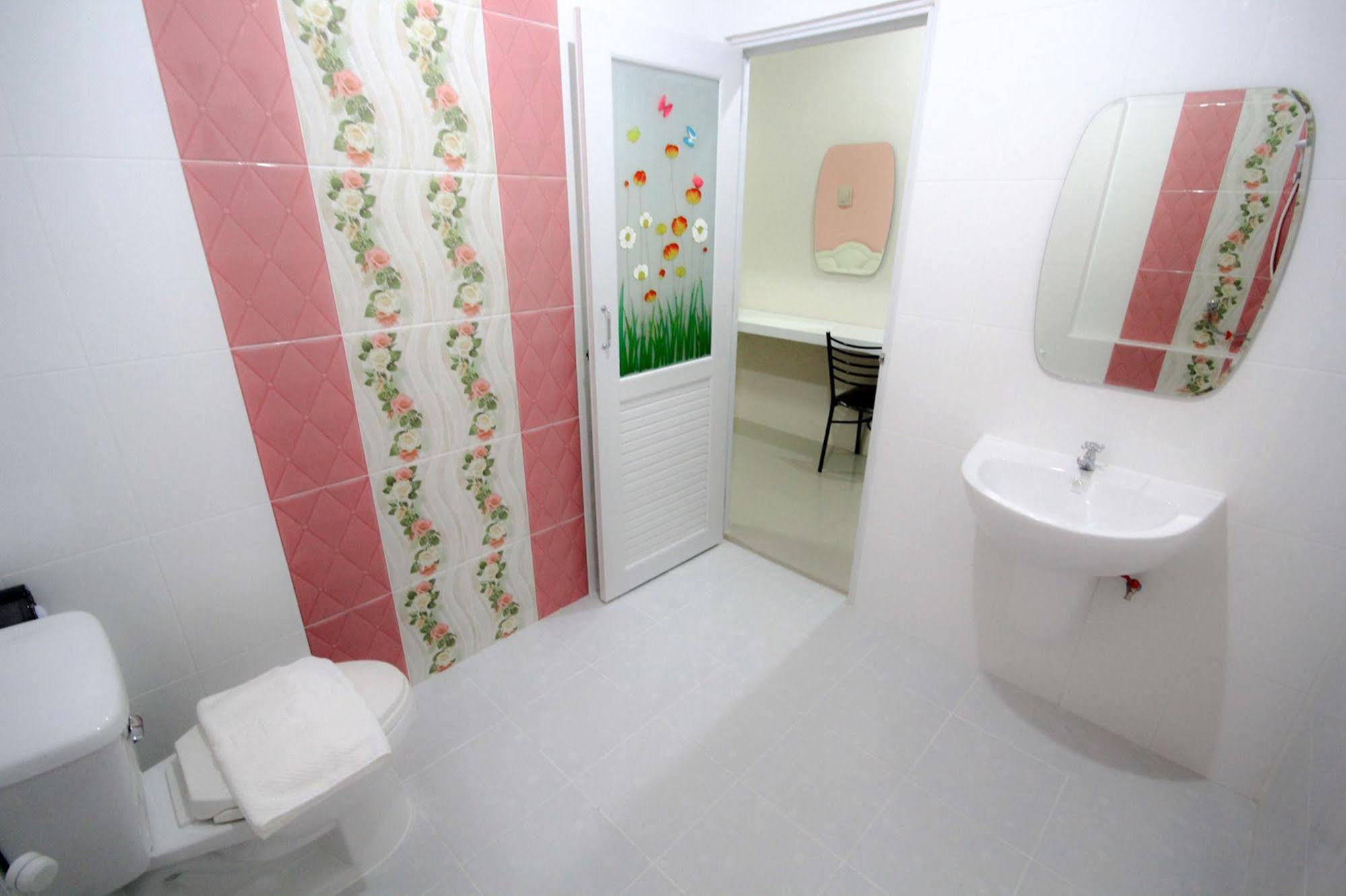 Orapan Place Lampang Bagian luar foto